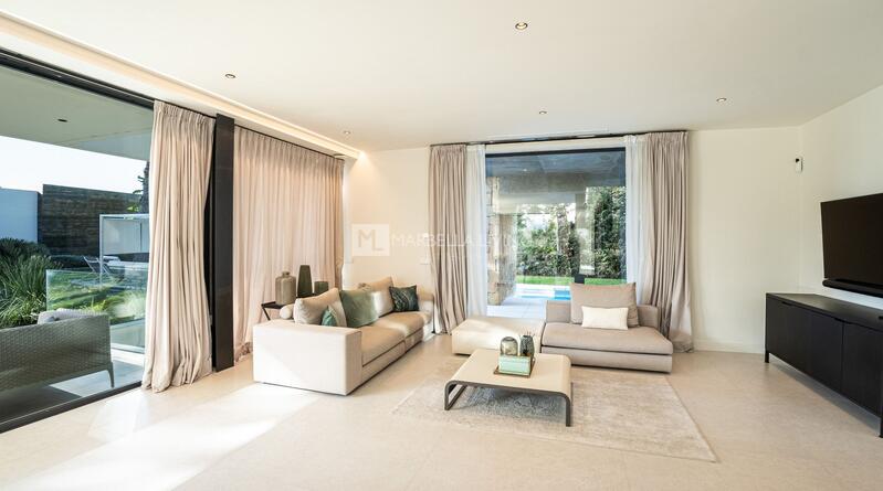 5 bedroom Villa for sale