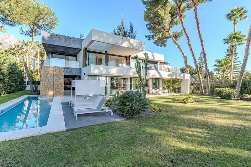 5 bedroom Villa for sale