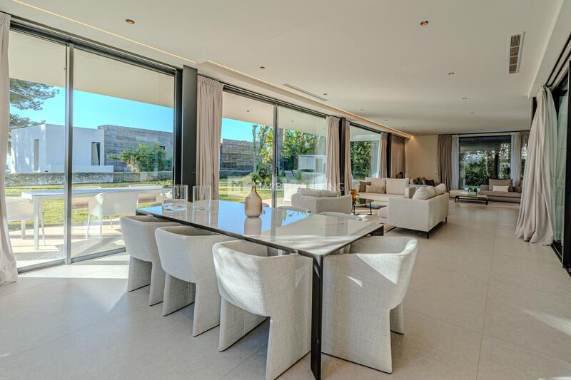 5 bedroom Villa for sale