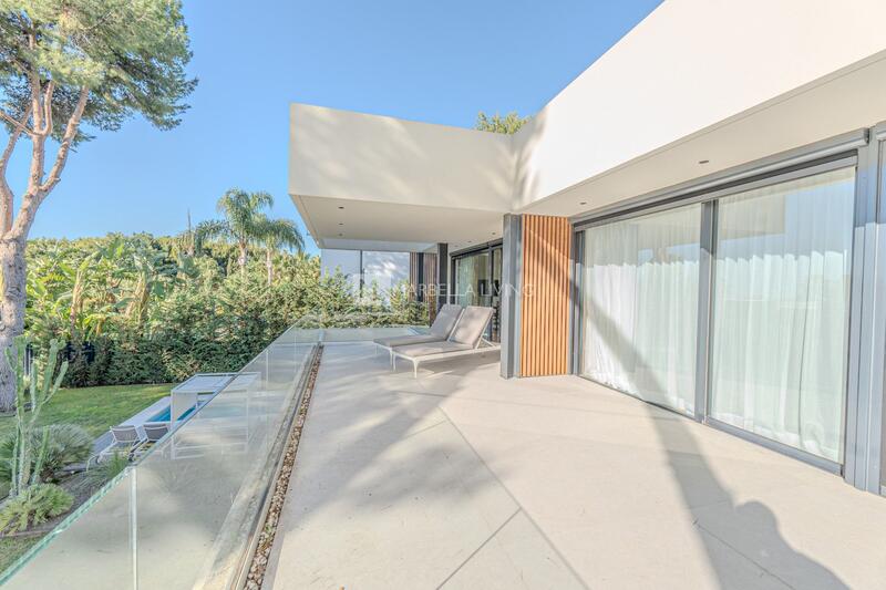5 bedroom Villa for sale