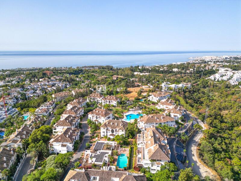 Duplex till salu i Golden Mile, Málaga