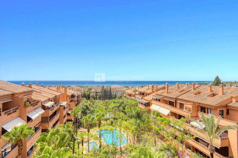 Duplex till salu i Golden Mile, Málaga