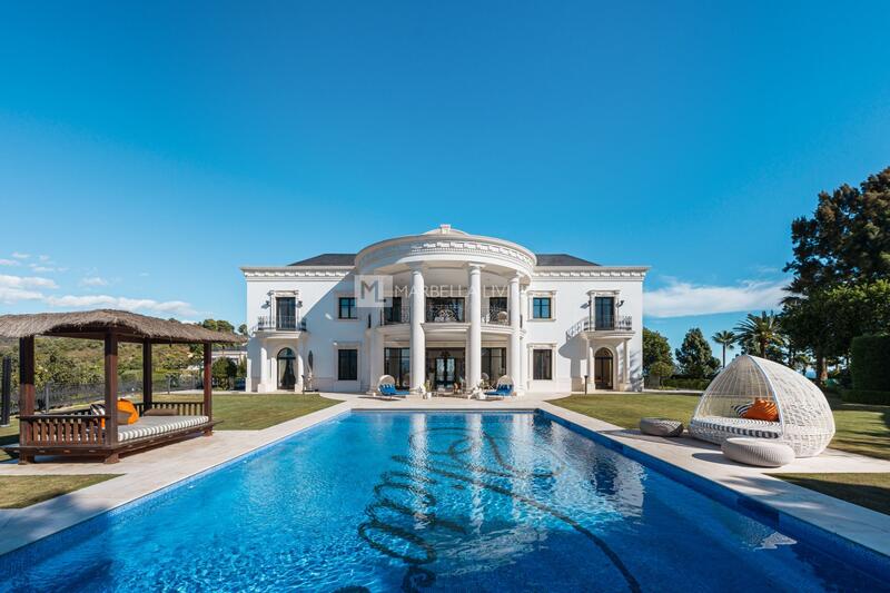 Villa en venta en Marbella del Este, Málaga
