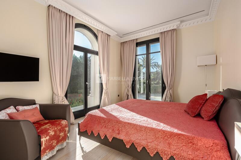 7 bedroom Villa for sale