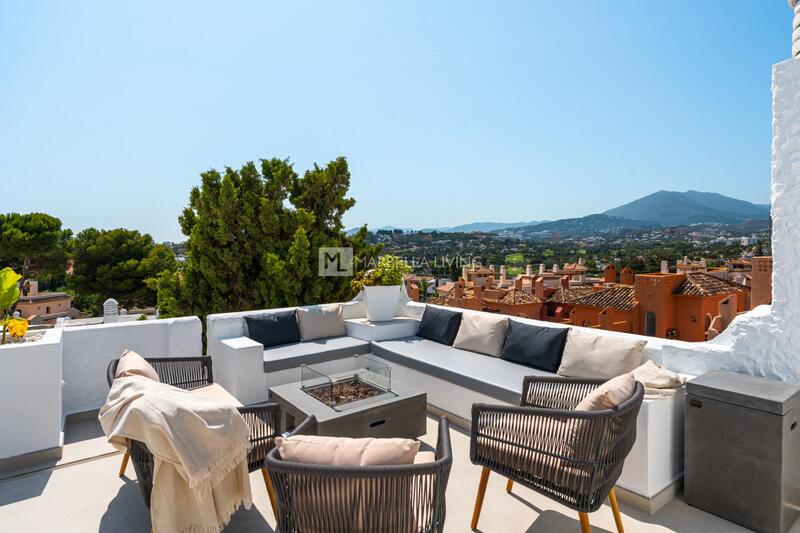 Dúplex en venta en Nueva Andalucia, Málaga