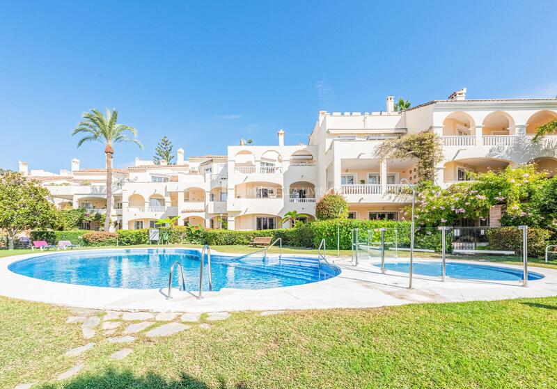Lägenhet till salu i Estepona, Málaga