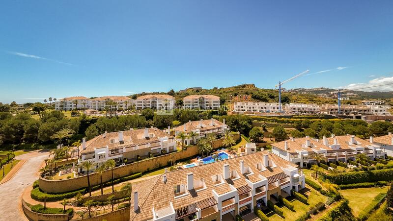3 bedroom Townhouse for sale