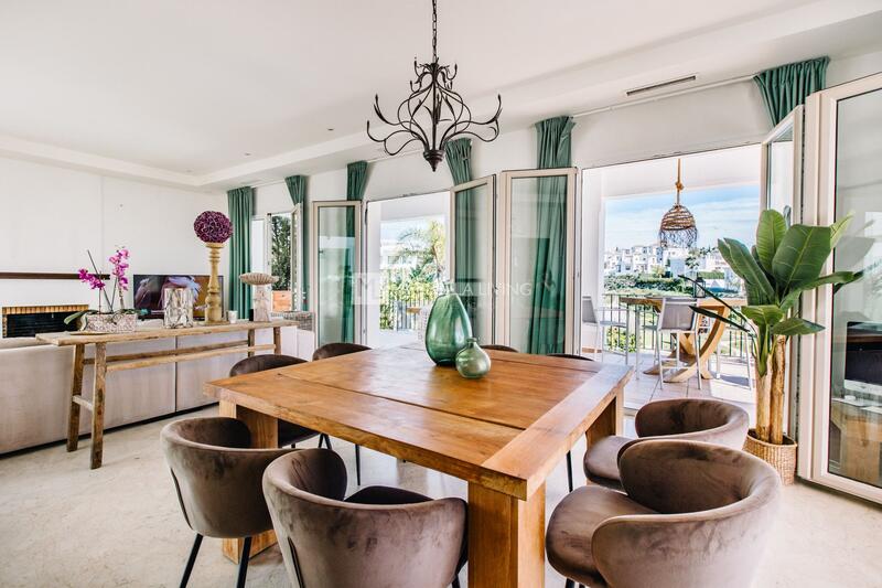 5 bedroom Villa for sale