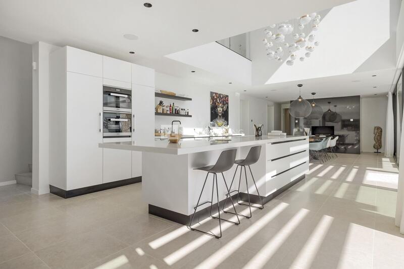 5 bedroom Villa for sale