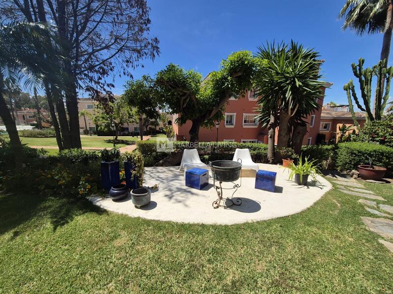 5 bedroom Apartment for sale