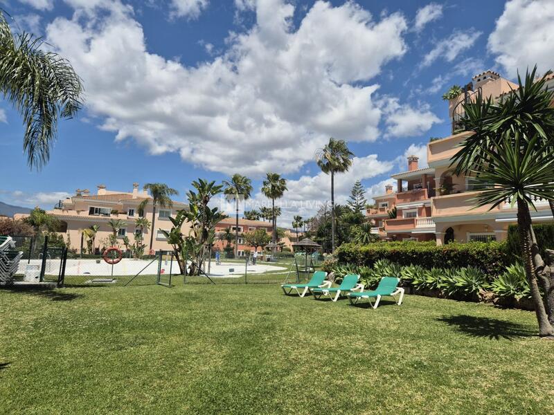 5 bedroom Apartment for sale