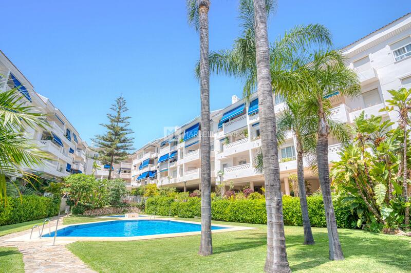 Dúplex en venta en San Pedro de Alcantara, Málaga