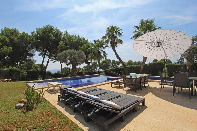 Villa for sale in Moraira, Alicante