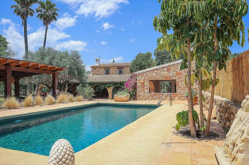 3 bedroom Country House for sale