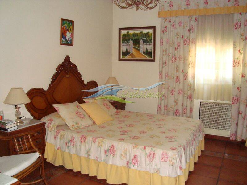 4 Cuarto Villa en venta