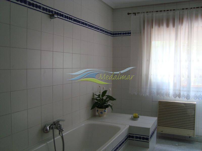 4 Cuarto Villa en venta