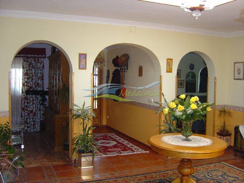 4 Cuarto Villa en venta
