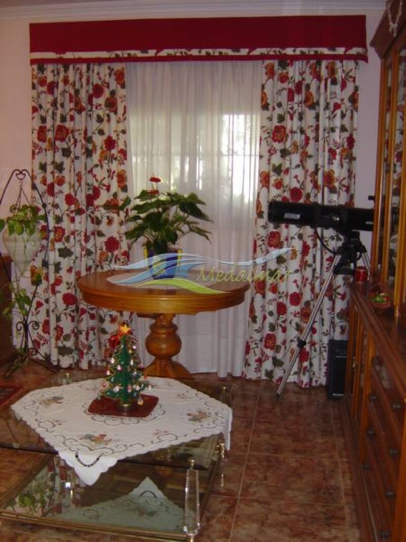 4 Cuarto Villa en venta
