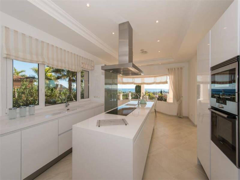 7 bedroom Villa for sale