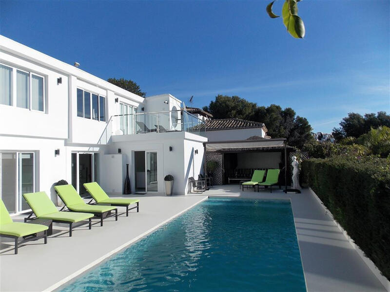 Villa voor korte termijn huur in Nueva Andalucia, Málaga