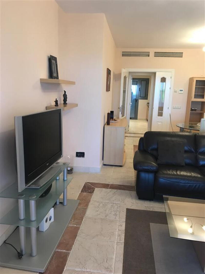 2 bedroom Apartment for Long Term Rent