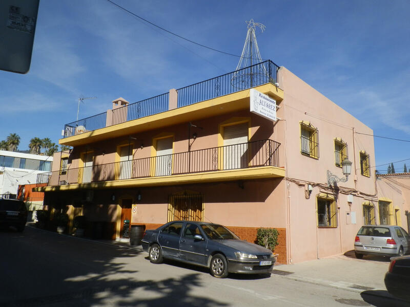 4 Cuarto Local Comercial en venta