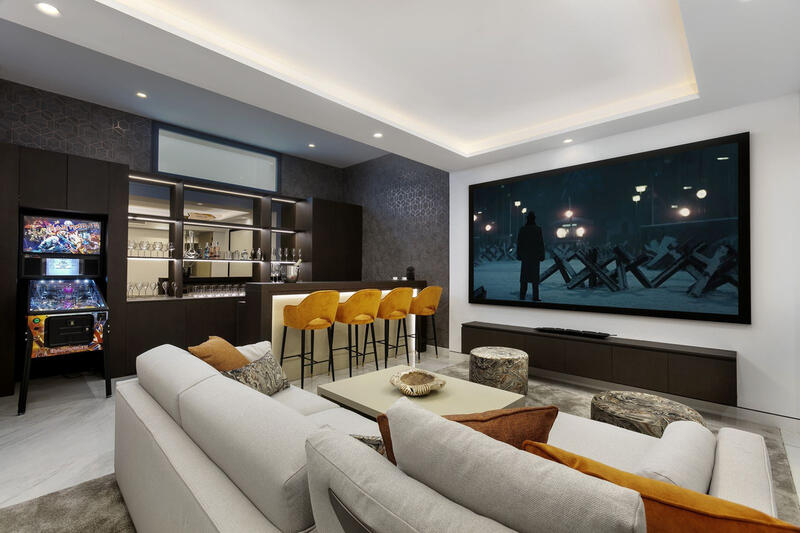 4 bedroom Apartment for sale