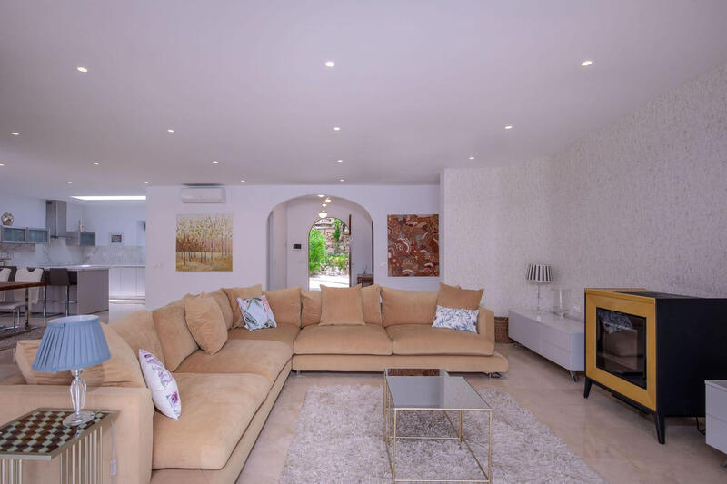 3 bedroom Villa for Short Term Rent