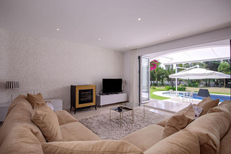3 bedroom Villa for Short Term Rent