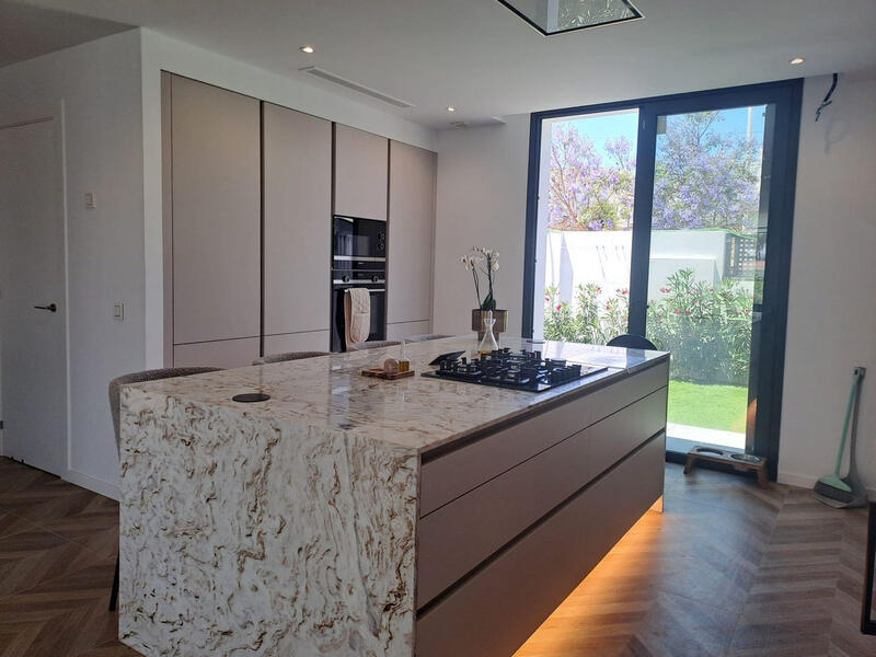4 bedroom Villa for Short Term Rent