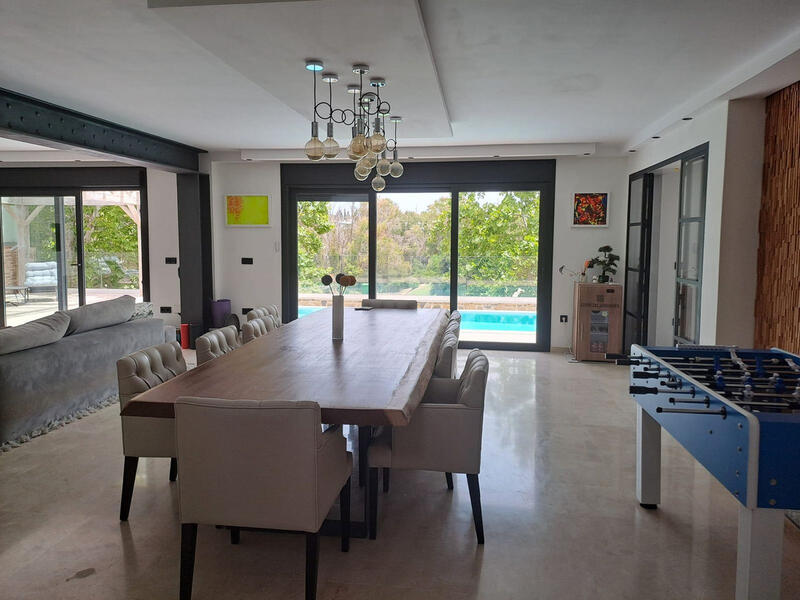 4 Schlafzimmer Villa für Kurzzeitmiete