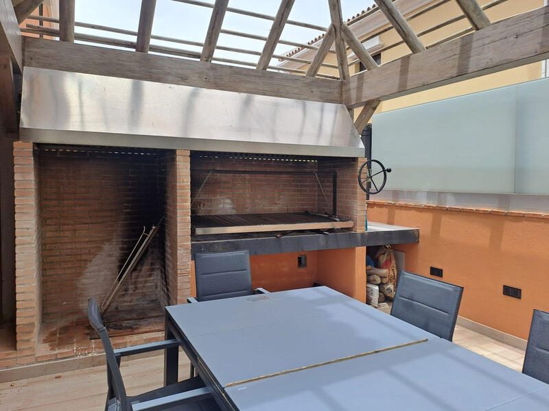 4 Schlafzimmer Villa für Kurzzeitmiete