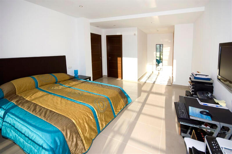 6 chambre Villa à louer à court terme