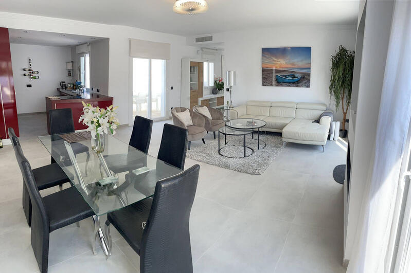 10 soverom Villa til salgs