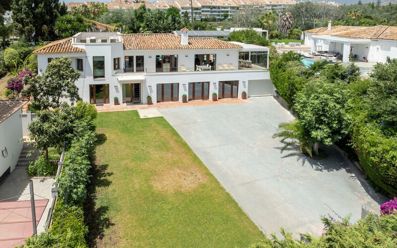 Villa til salg i San Pedro de Alcantara, Málaga