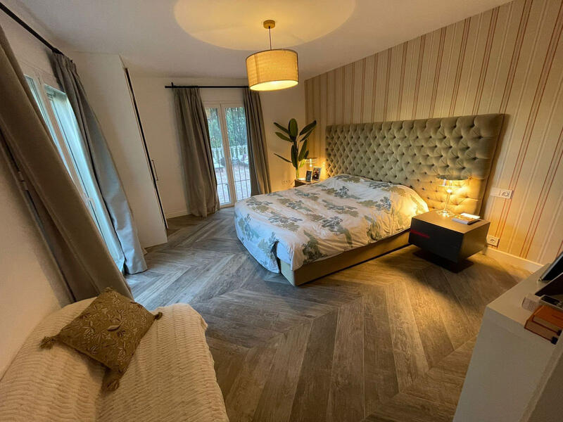 5 bedroom Villa for Long Term Rent