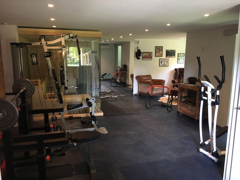 5 bedroom Villa for Long Term Rent