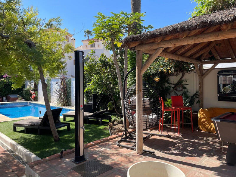 4 bedroom Villa for Short Term Rent