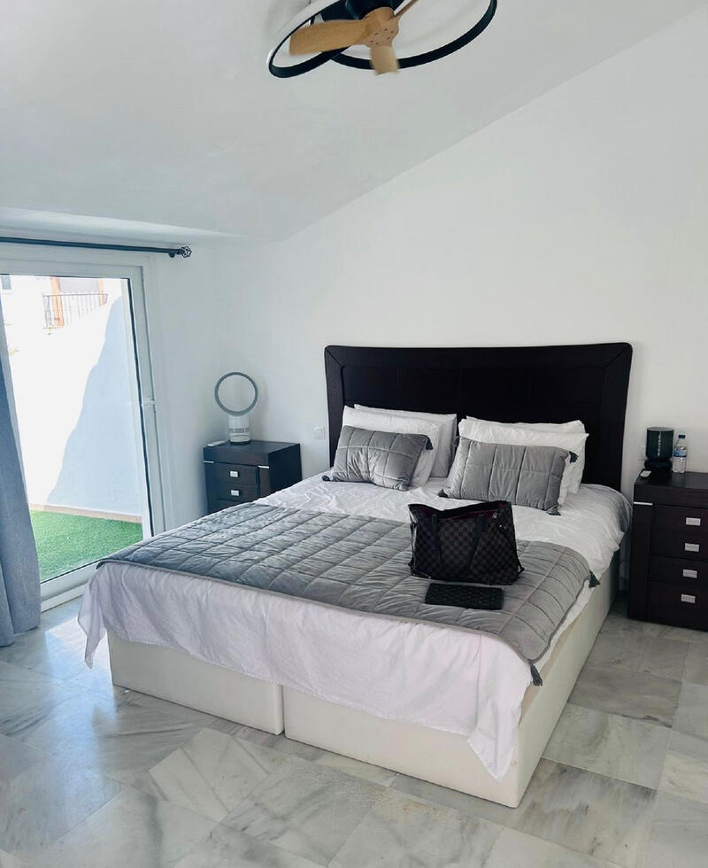 4 bedroom Villa for Short Term Rent