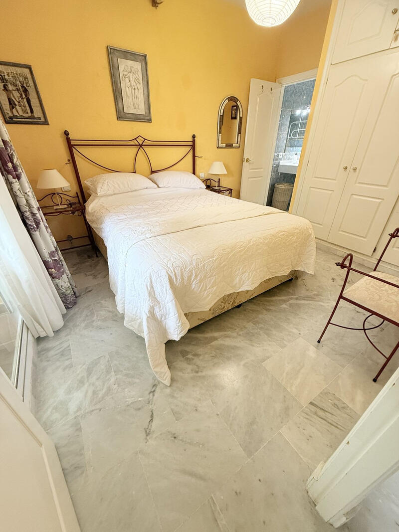 2 bedroom Apartment for Short Term Rent