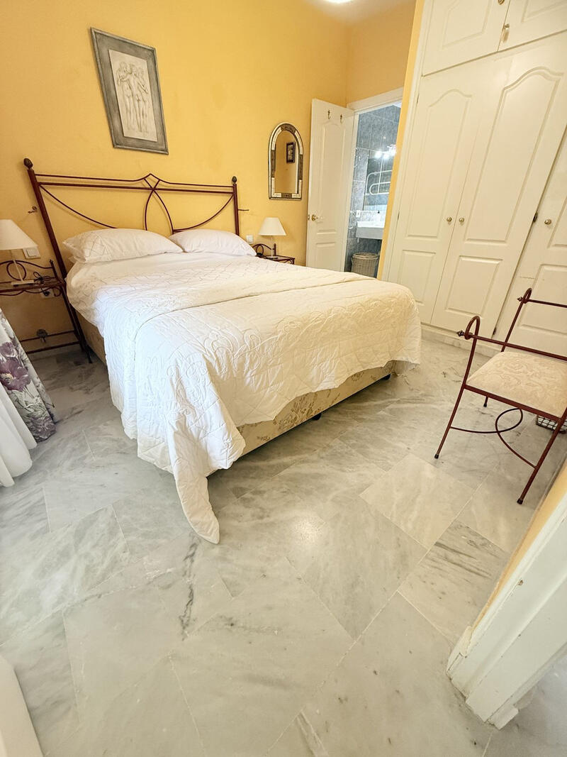 2 bedroom Apartment for Short Term Rent