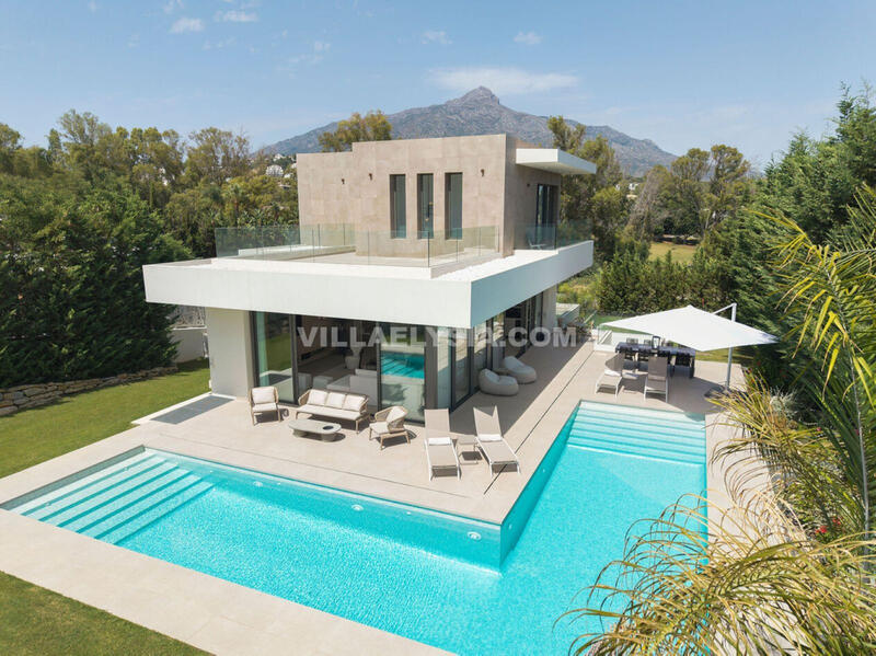 Villa till salu i Nueva Andalucia, Málaga