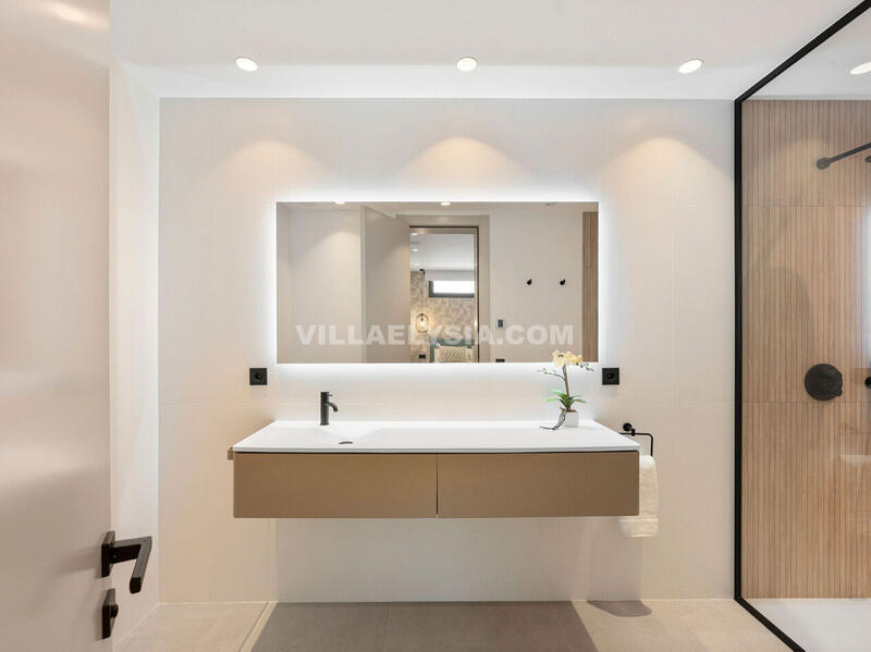 4 bedroom Villa for sale