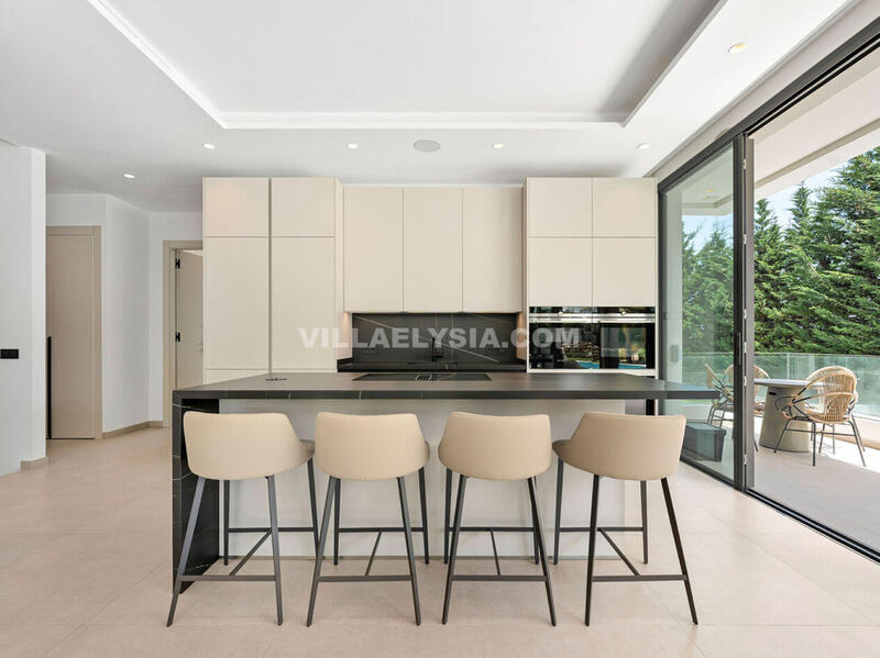 4 bedroom Villa for sale