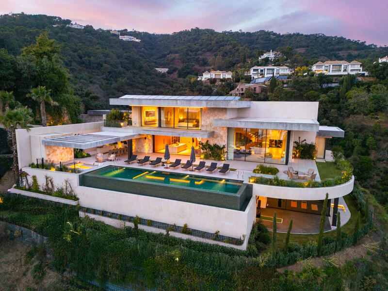 6 bedroom Villa for sale 6 bedroom Villa for sale