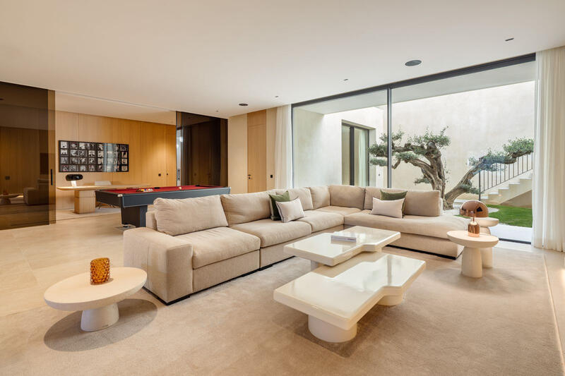 6 bedroom Villa for sale 6 bedroom Villa for sale