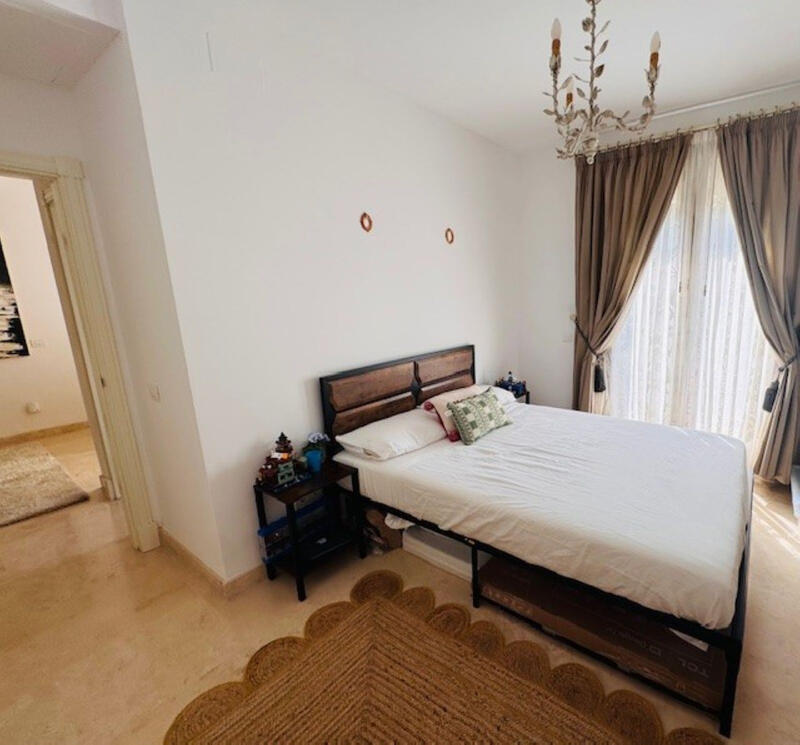 4 bedroom Duplex for Short Term Rent