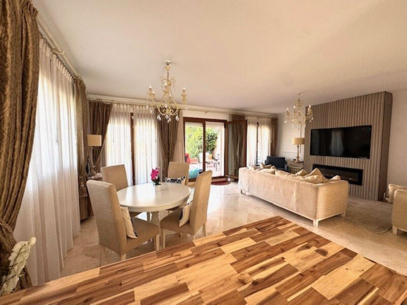 4 bedroom Duplex for Short Term Rent