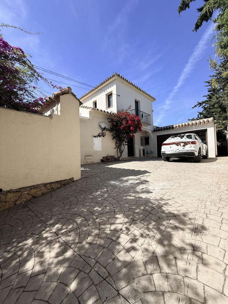 Villa till salu i Bel Air, Málaga
