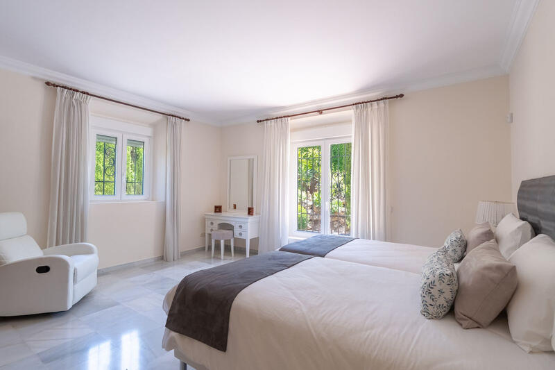 6 chambre Villa à vendre